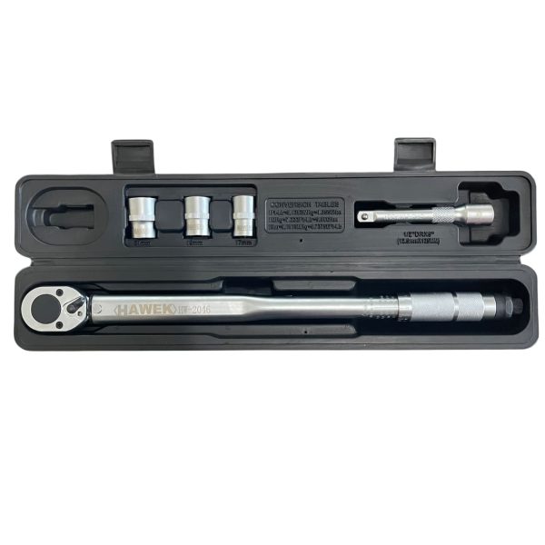 Динамометричен ключ 1/2″ 28-210Nm с вложки и удължение HAWEK